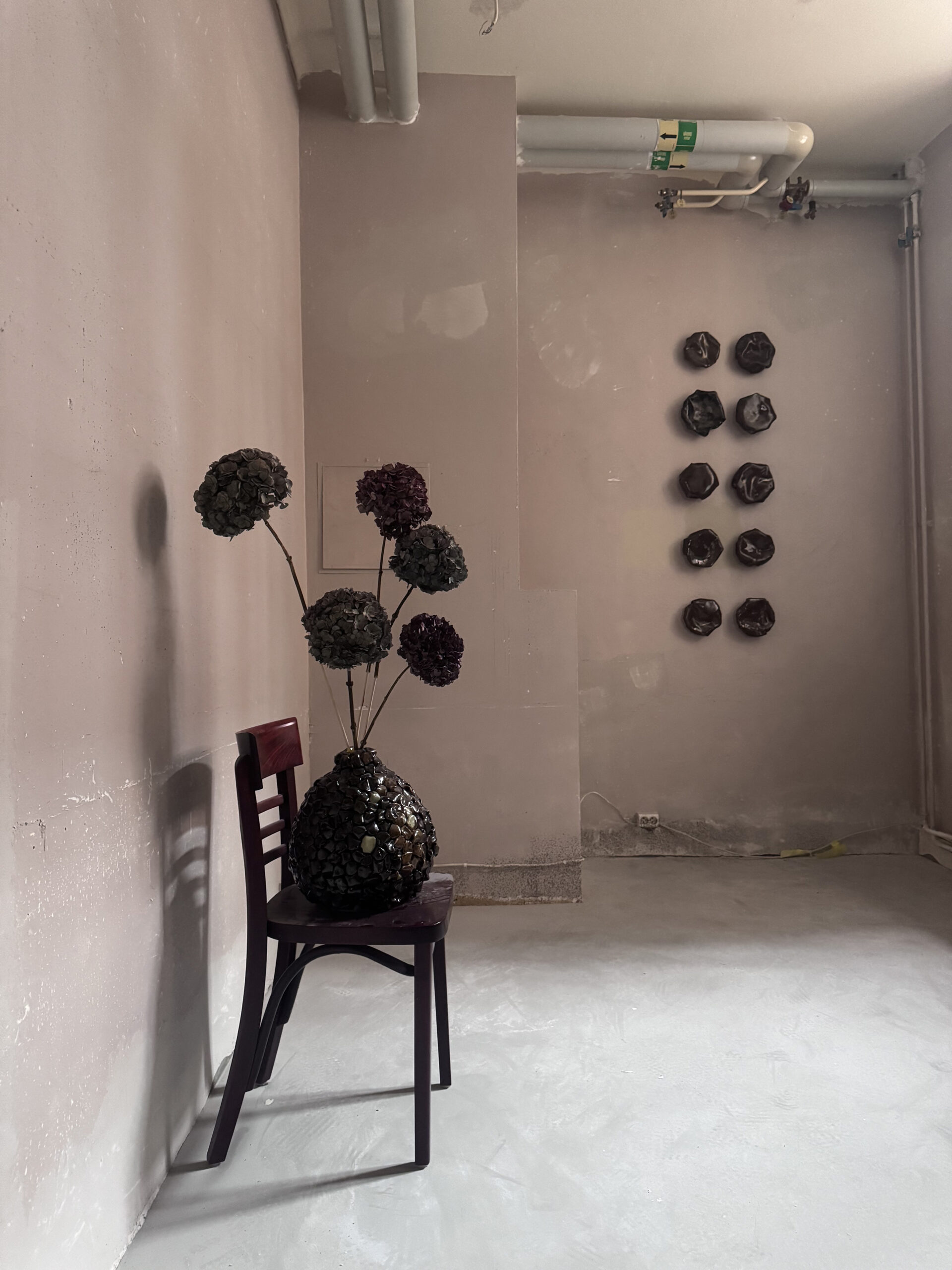 Ceramic Studio Allsam Ceramic wall Art and vase