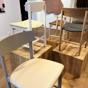Press preview at Studio B3 in Stockholm featuring Pal, a dining chair designed by Mathieu Gustafsson for Stolab, presented during an 11 o’clock coffee event.