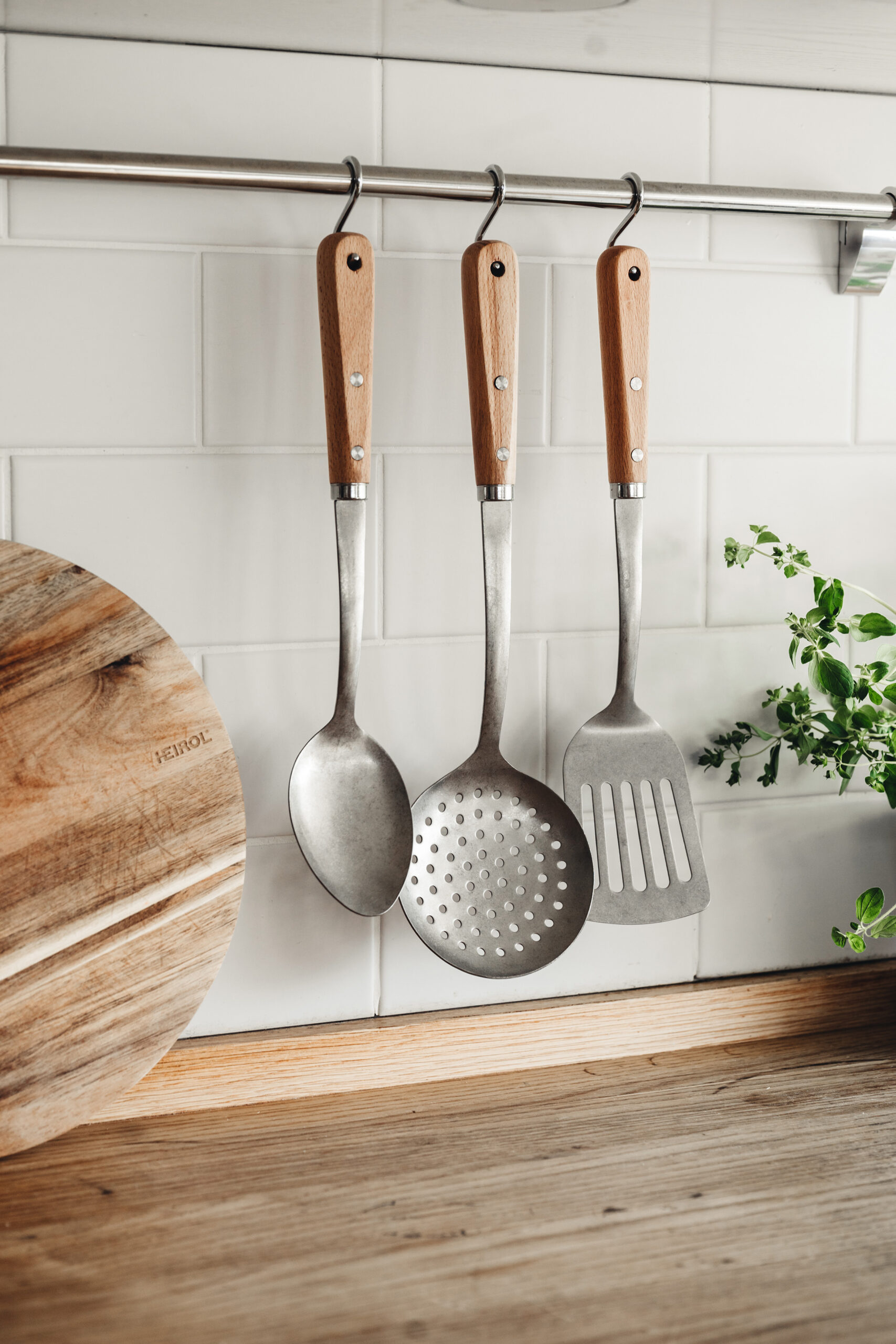 Heirol wooden kitchen utensils