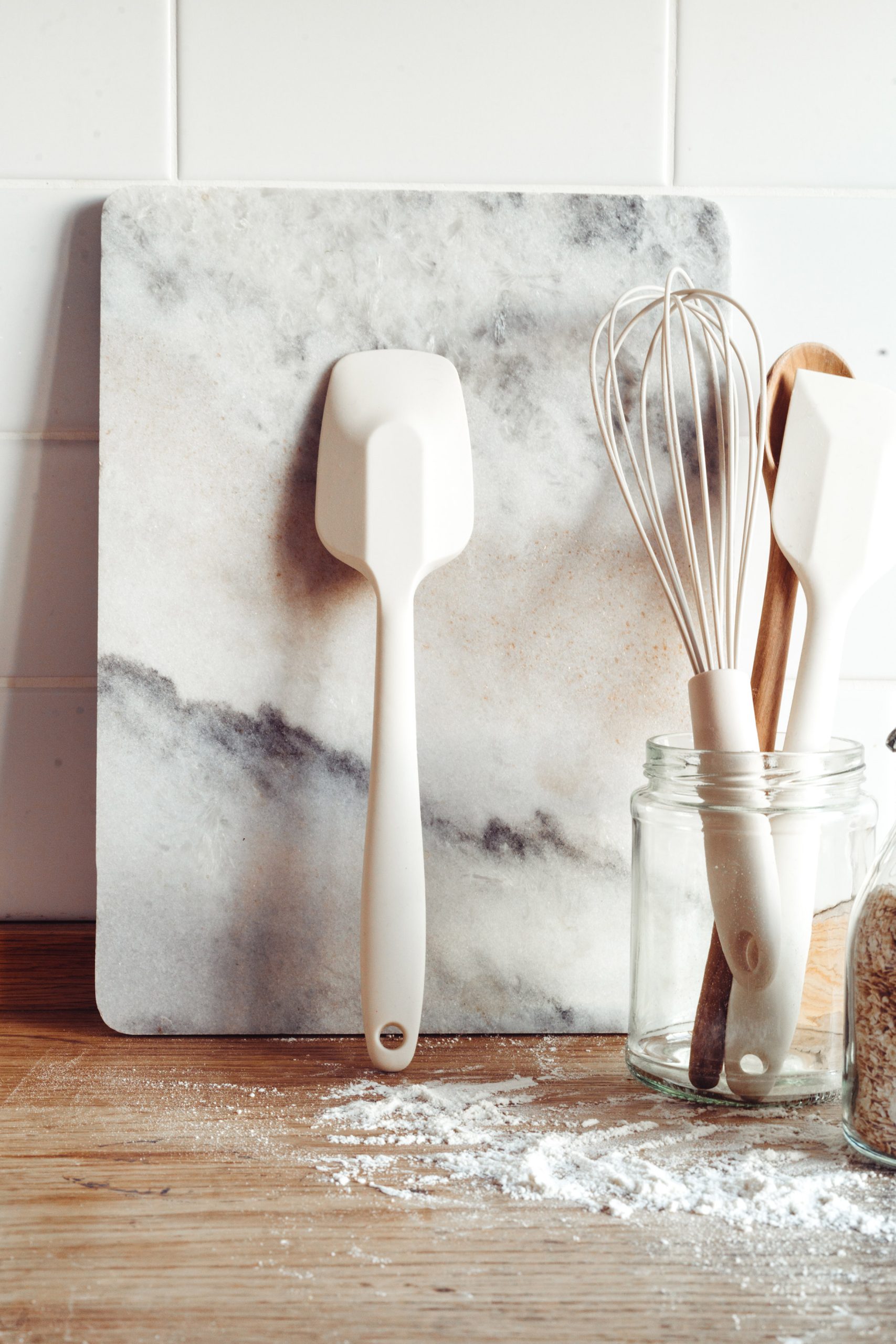 News Royal Pearl, spatula, spoon and balloon whisk from Heirol